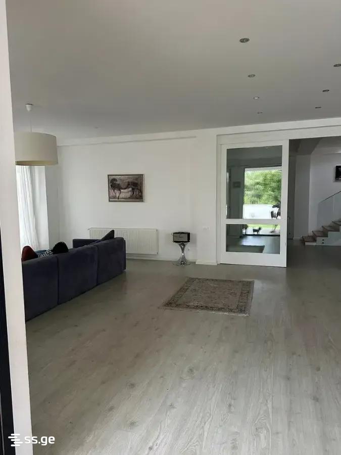 4 Room Private House For Sale view 24