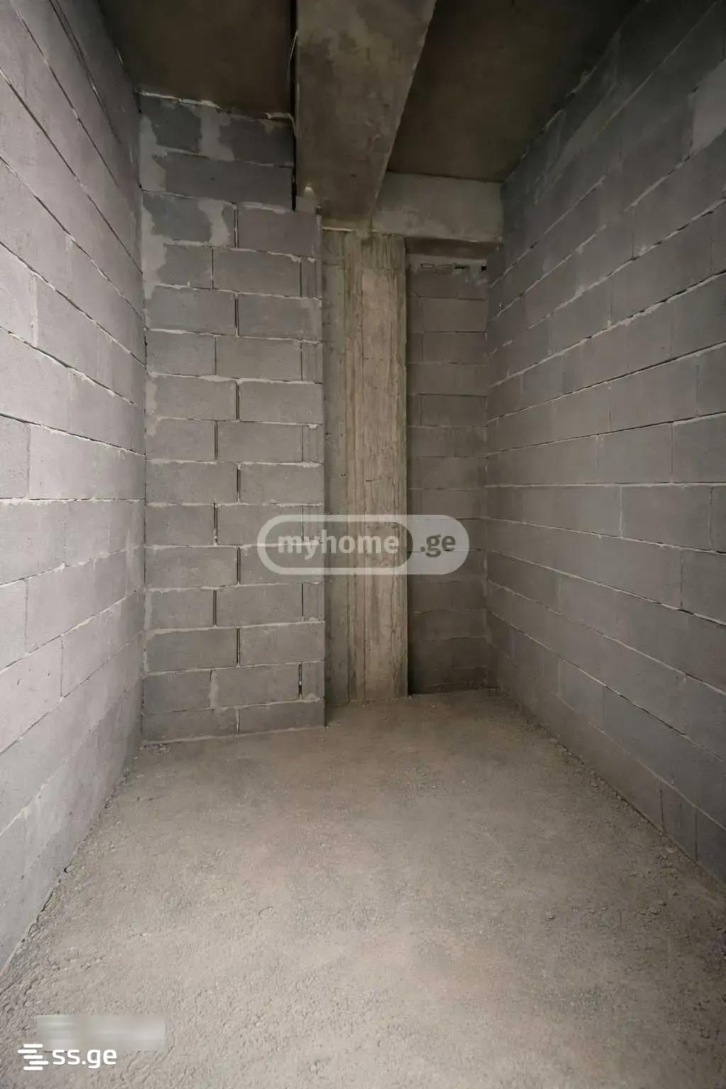 2 Room Flat For Sale view 7