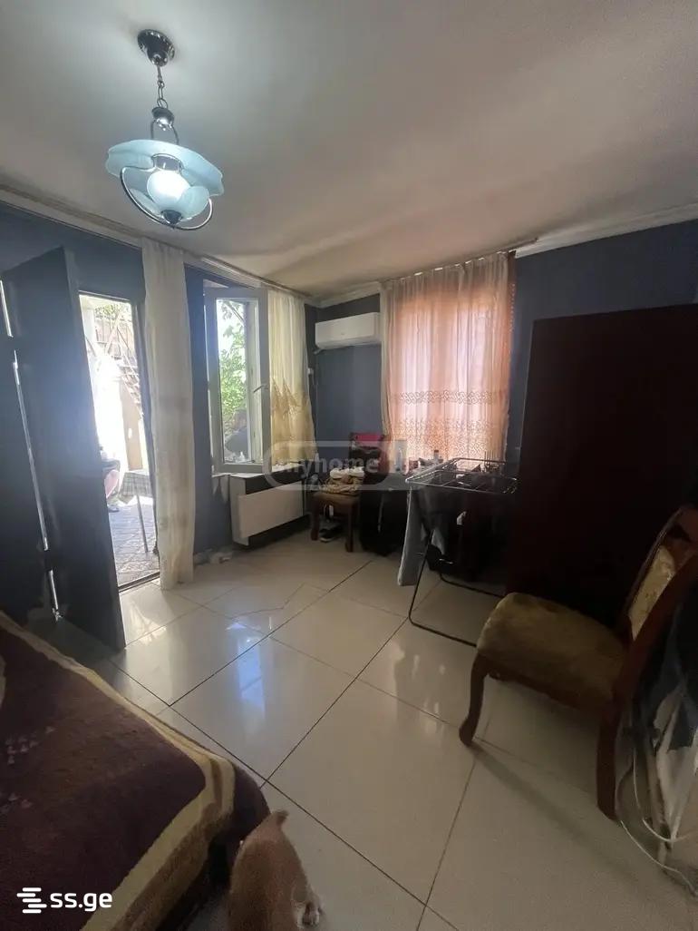 3 Room Private House For Sale view 4
