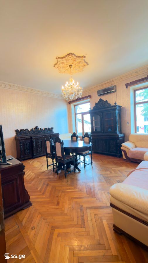 3 Room Flat For Sale, 1 of 4