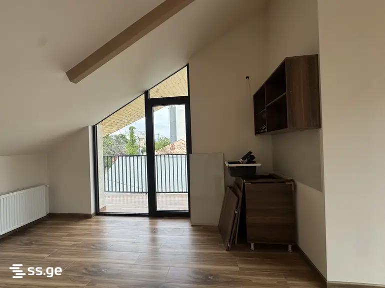 5 Room Private House For Sale view 12