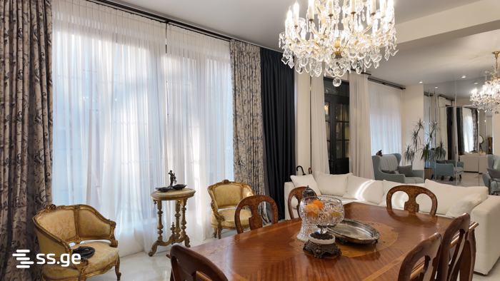 7 Room Private House For Sale view 15