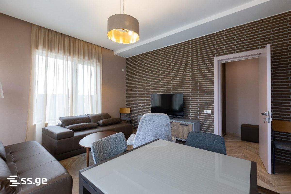 6 Room Private House For Sale view 5