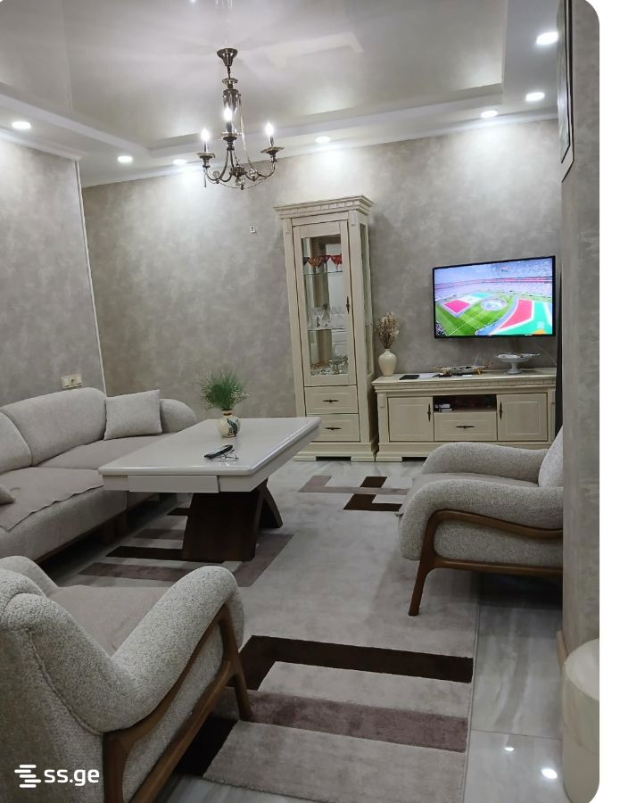 2 Room Flat Daily Rent. Qala view 7