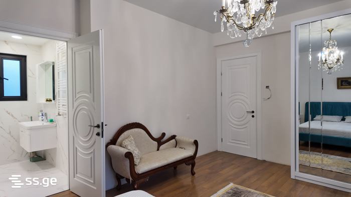 7 Room Private House For Sale view 10