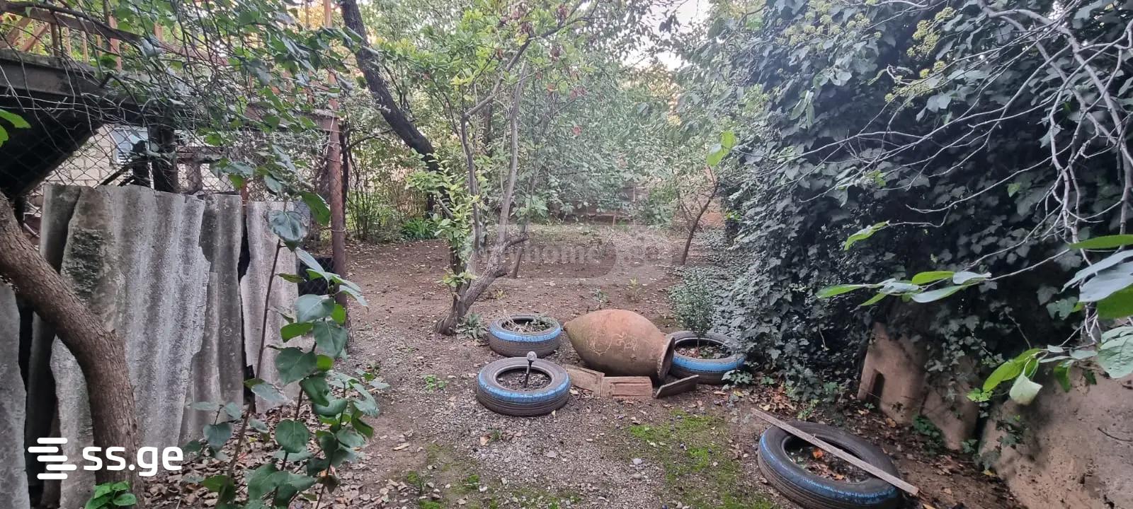 8 Room Private House For Sale view 7