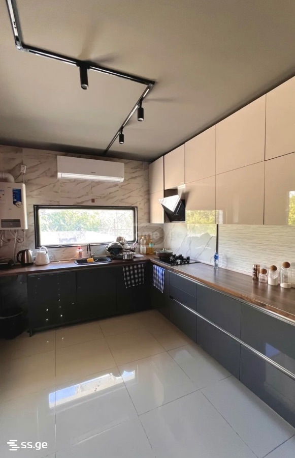 6 Room Private House For Rent. Gori view 2