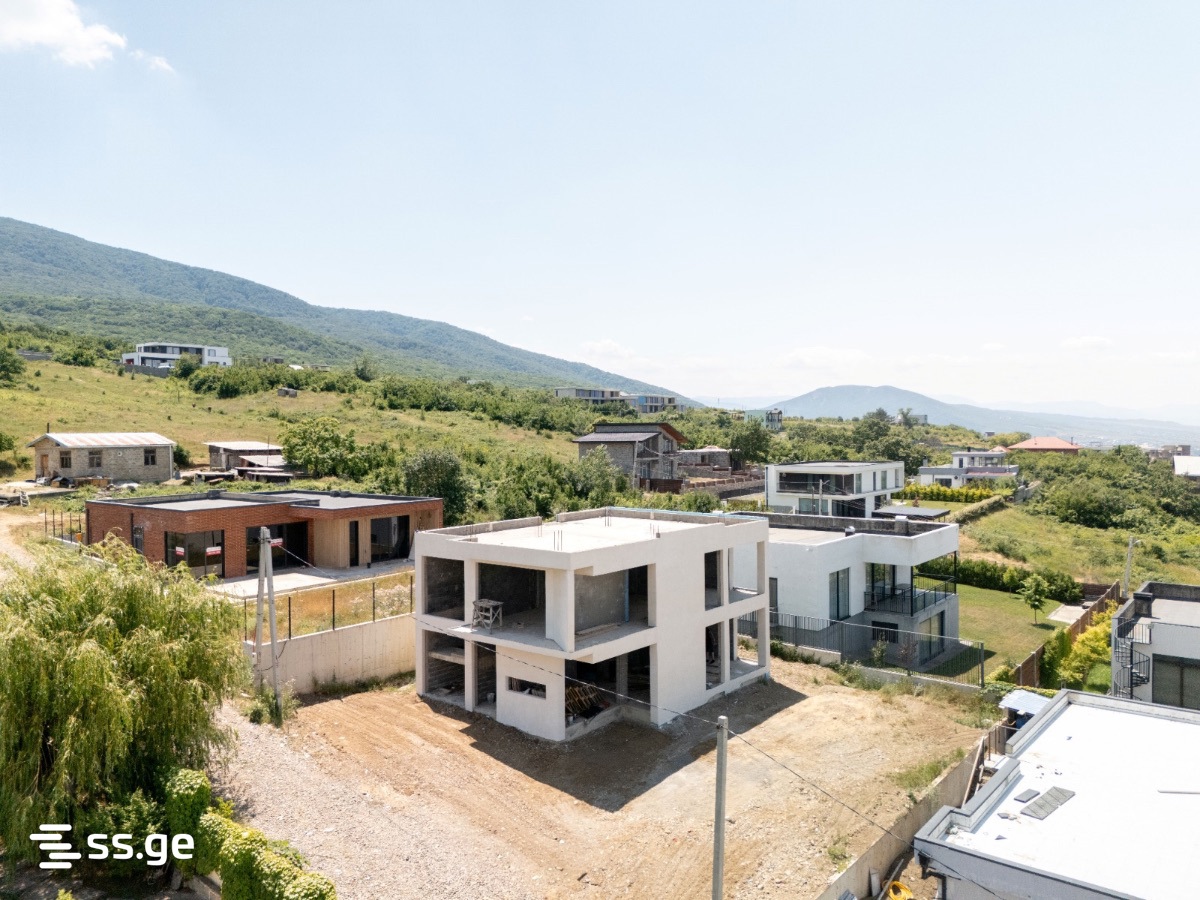 5 Room Summer Cottage For Sale view 2