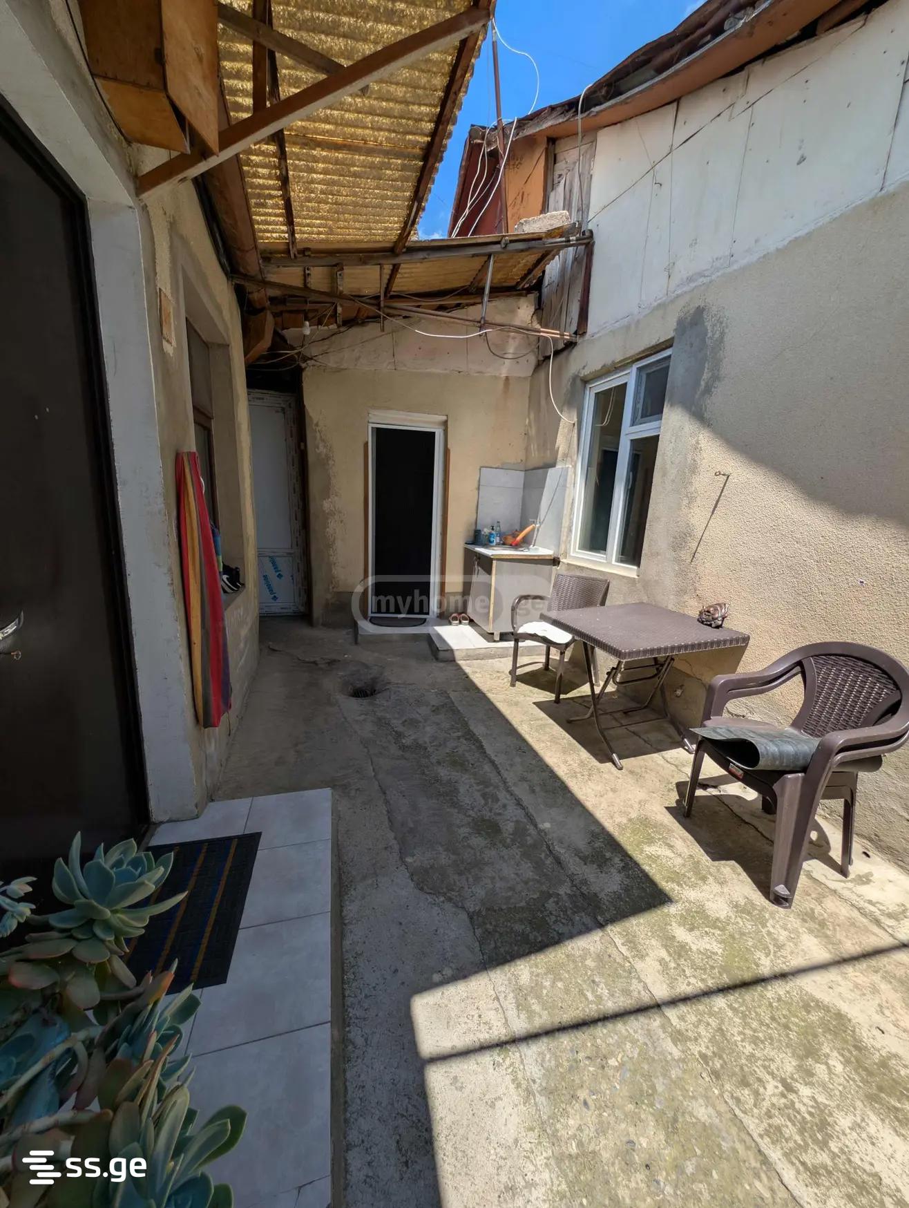 5 Room Private House For Sale view 14