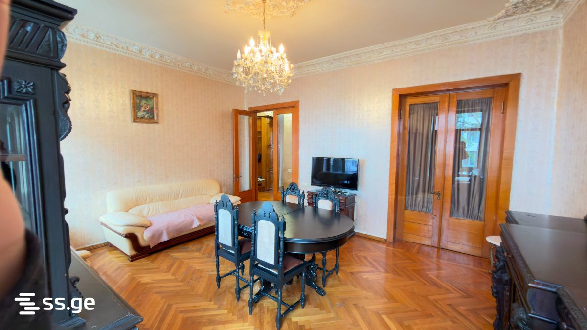 3 Room Flat For Sale, 2 of 4