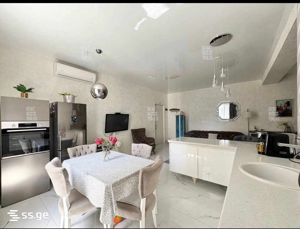 3 room Flat For Rent. Saburtalo - Aanzicht 2