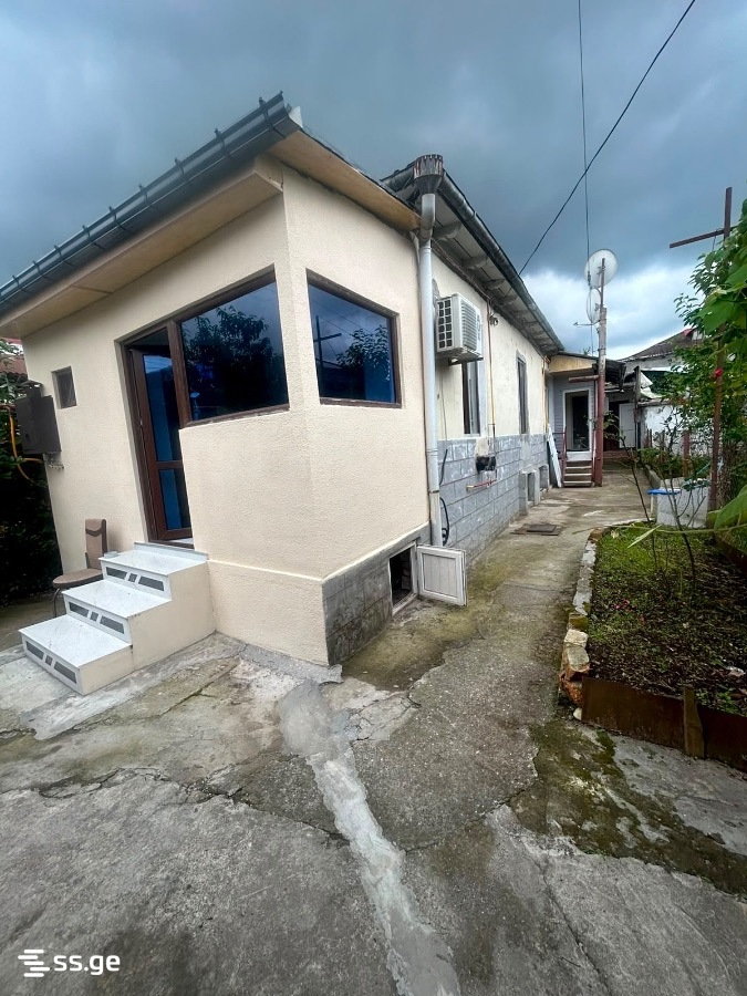 2 Room Private House For Rent. Batumi view 9