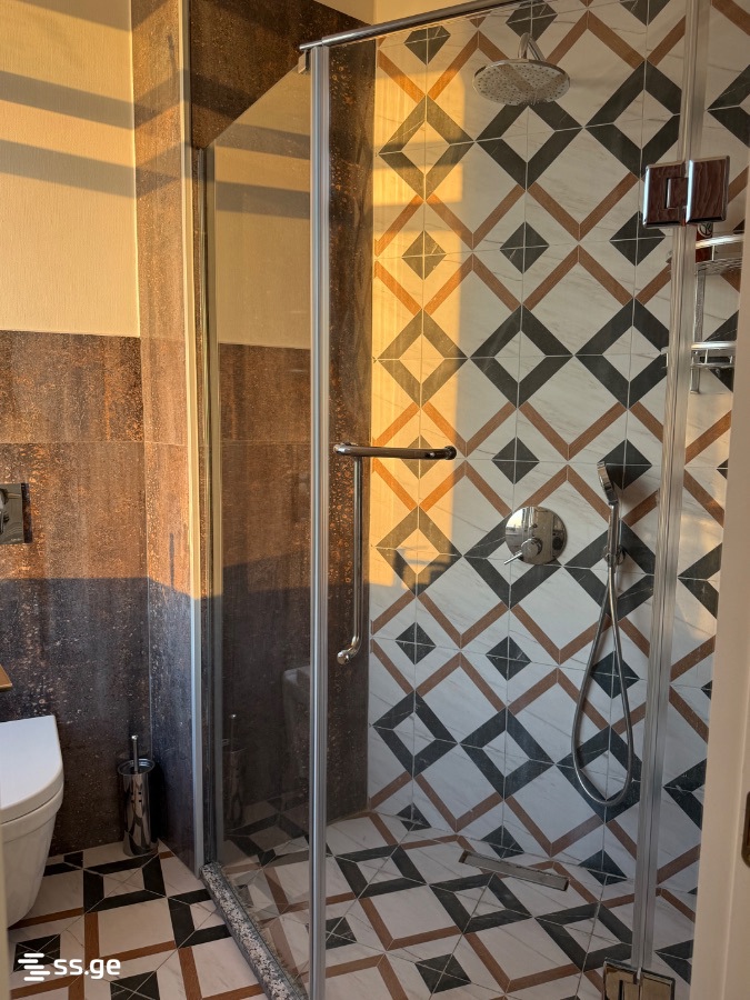 1 Room Flat Daily Rent. Gonio view 10