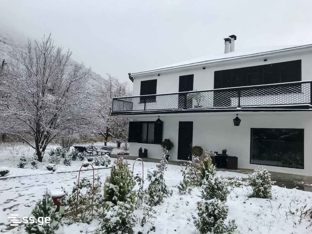 8 Room Private House For Rent. Tsodoreti view 14