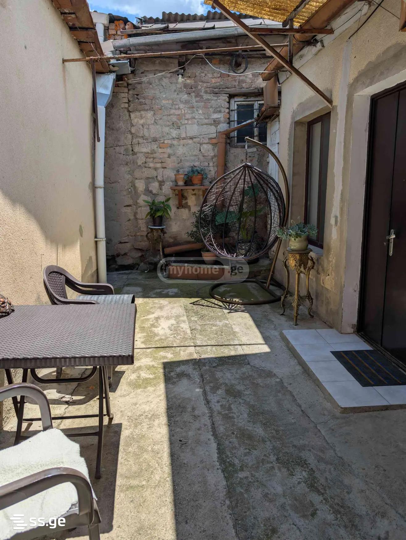 5 Room Private House For Sale view 1