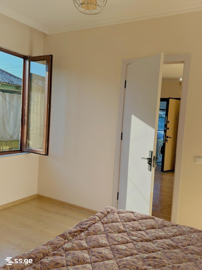 2 Room Private House For Rent. Batumi view 6