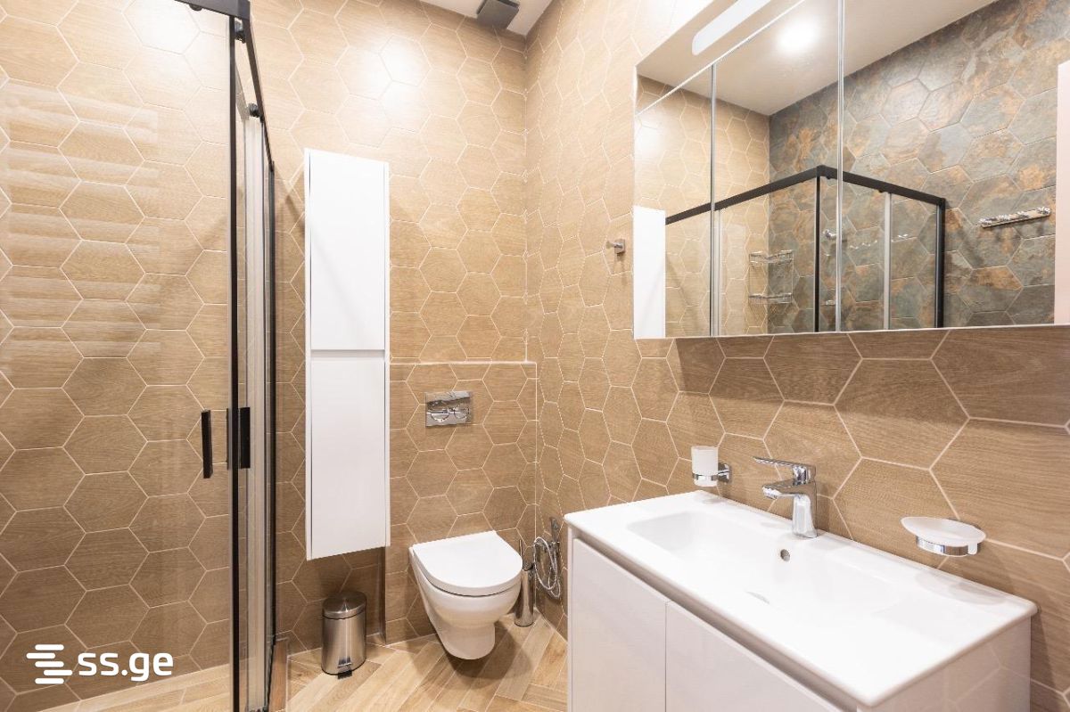 6 Room Private House For Sale view 4