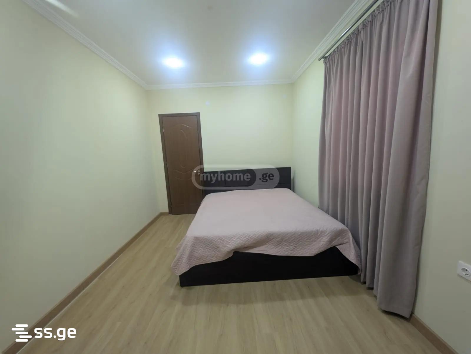 5 Room Private House For Sale view 9