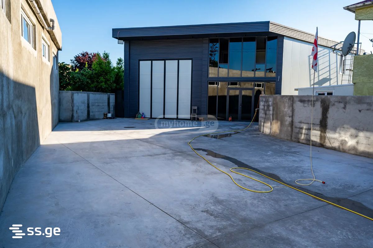 Store-Industrial Property For Rent. Batumi, 2 of 4