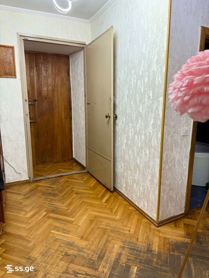 4 room Flat For Sale. Vake - Widok 3
