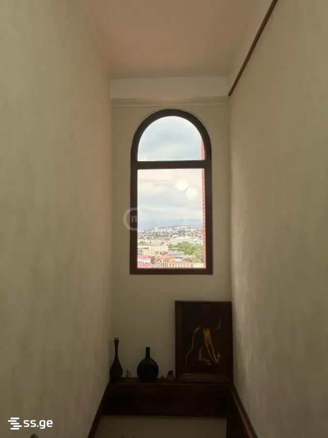 4 Room Private House For Rent. Sololaki view 8