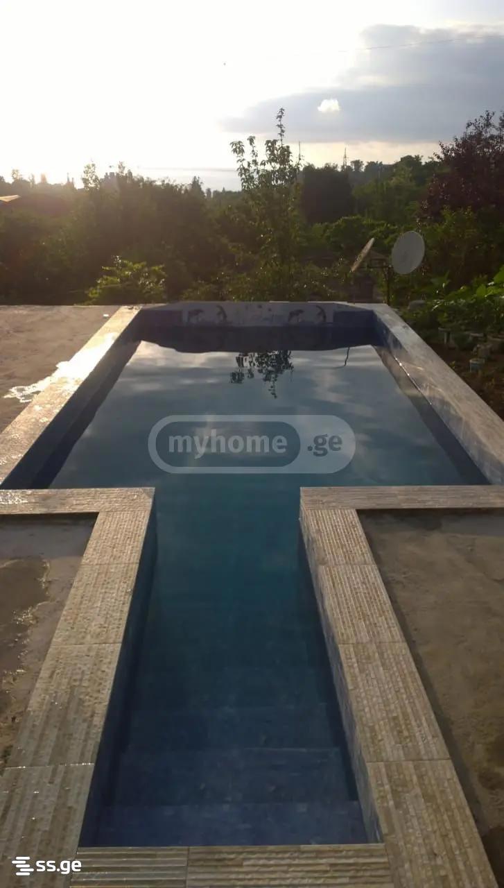 1 Room Private House For Rent. Makhindjauri view 1