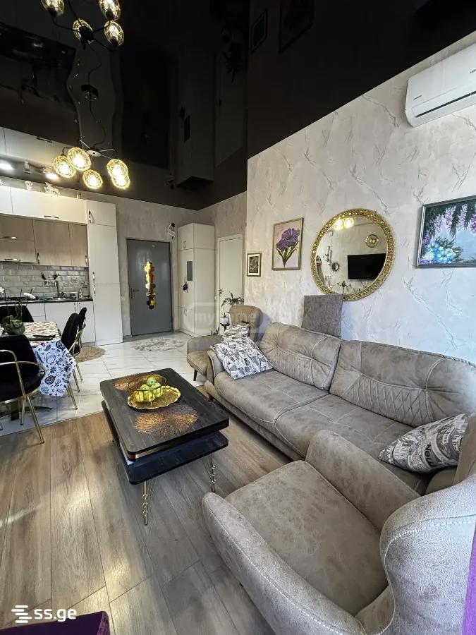 2 Room Flat For Sale view 3
