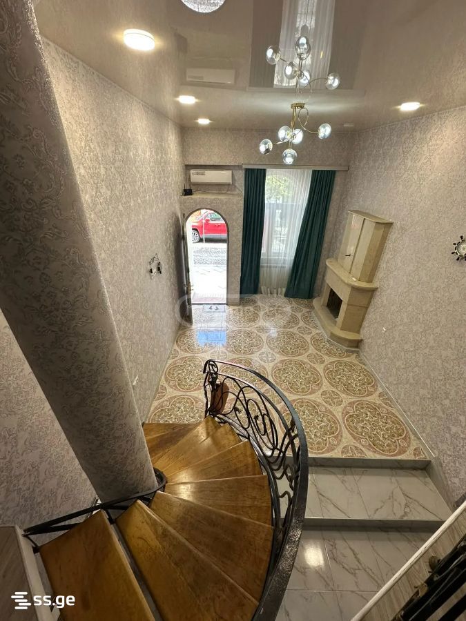 Office For Rent. Batumi, 1 of 4