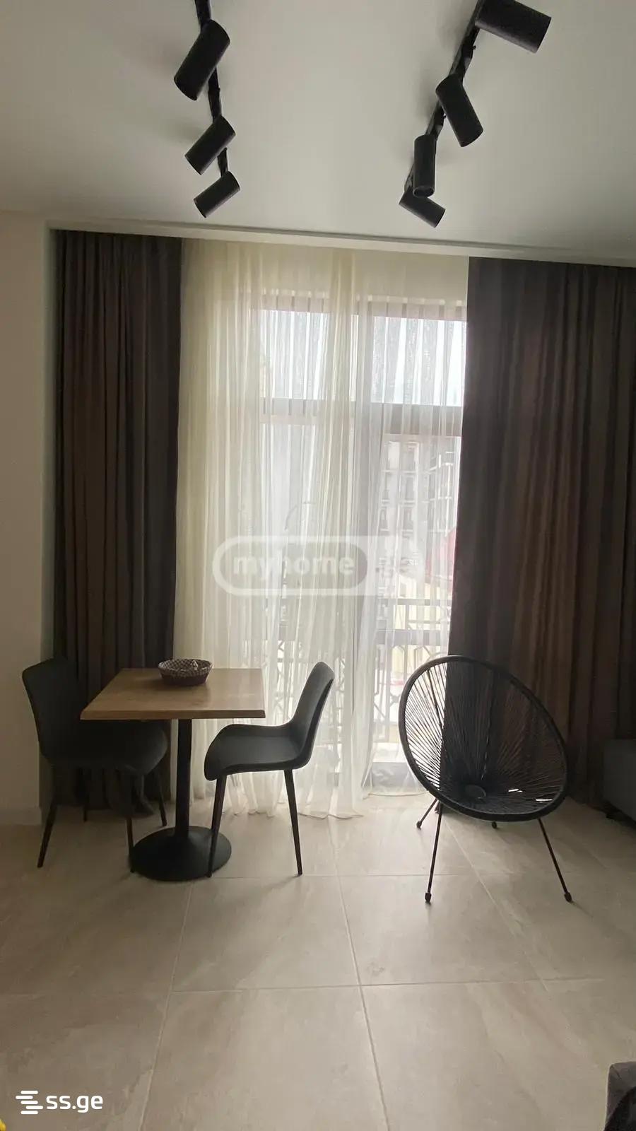 2 Room Flat Daily Rent. Batumi view 1