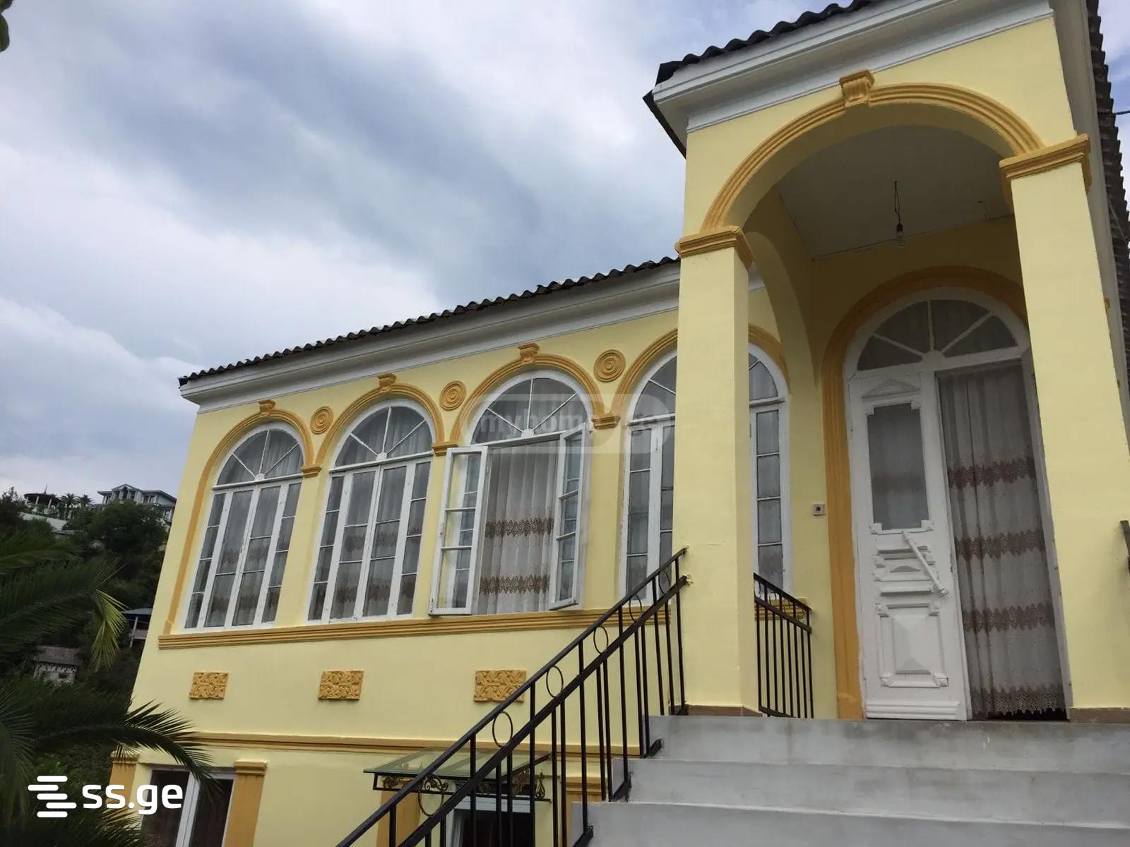 1 Room Private House For Rent. Makhindjauri view 10