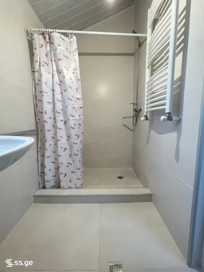 3 Room Private House For Rent. Isani view 8