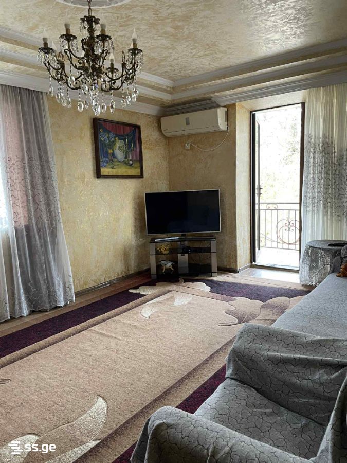 4 Room Flat For Sale view 3