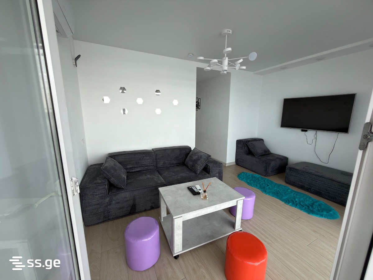 3 Room Flat Daily Rent. Batumi, 2 of 4