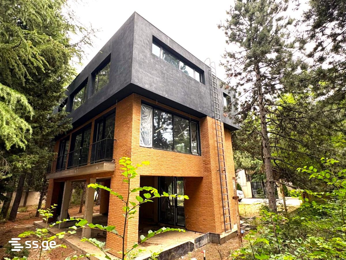 6 Room Summer Cottage For Sale, 1 of 4