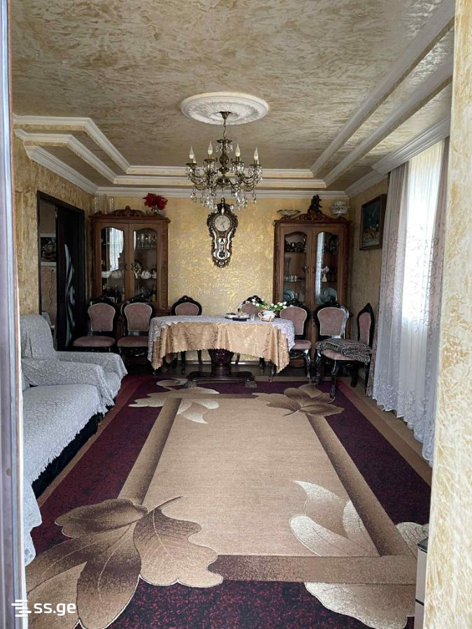 4 Room Flat For Sale view 1