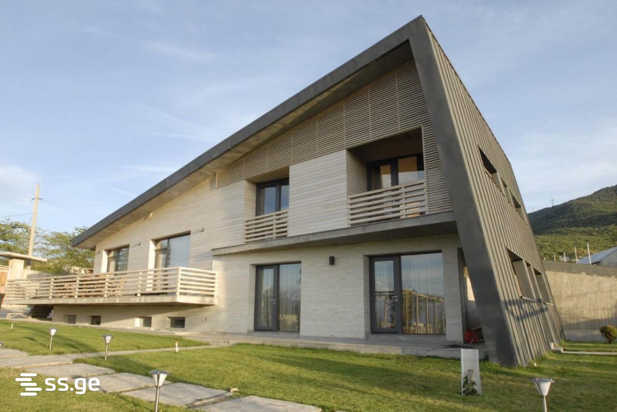 8 Room Private House For Rent. Saguramo, 1 of 4