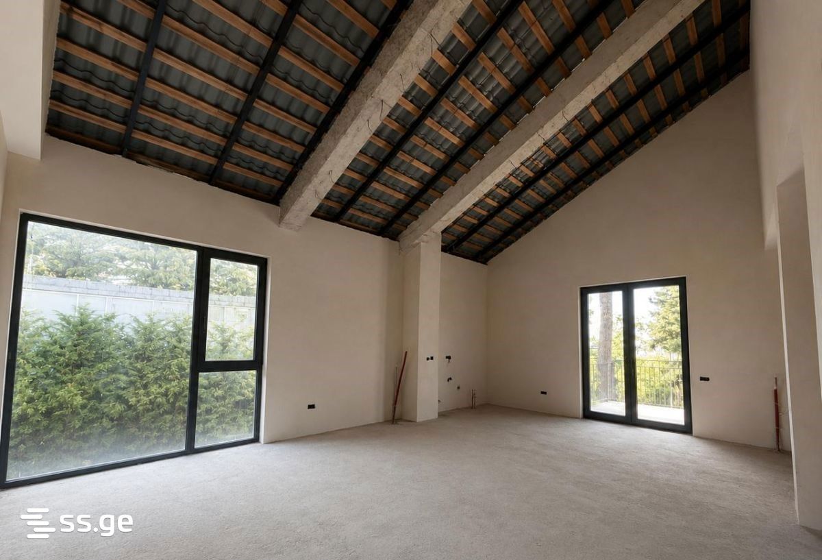 8 Room Private House For Sale view 42