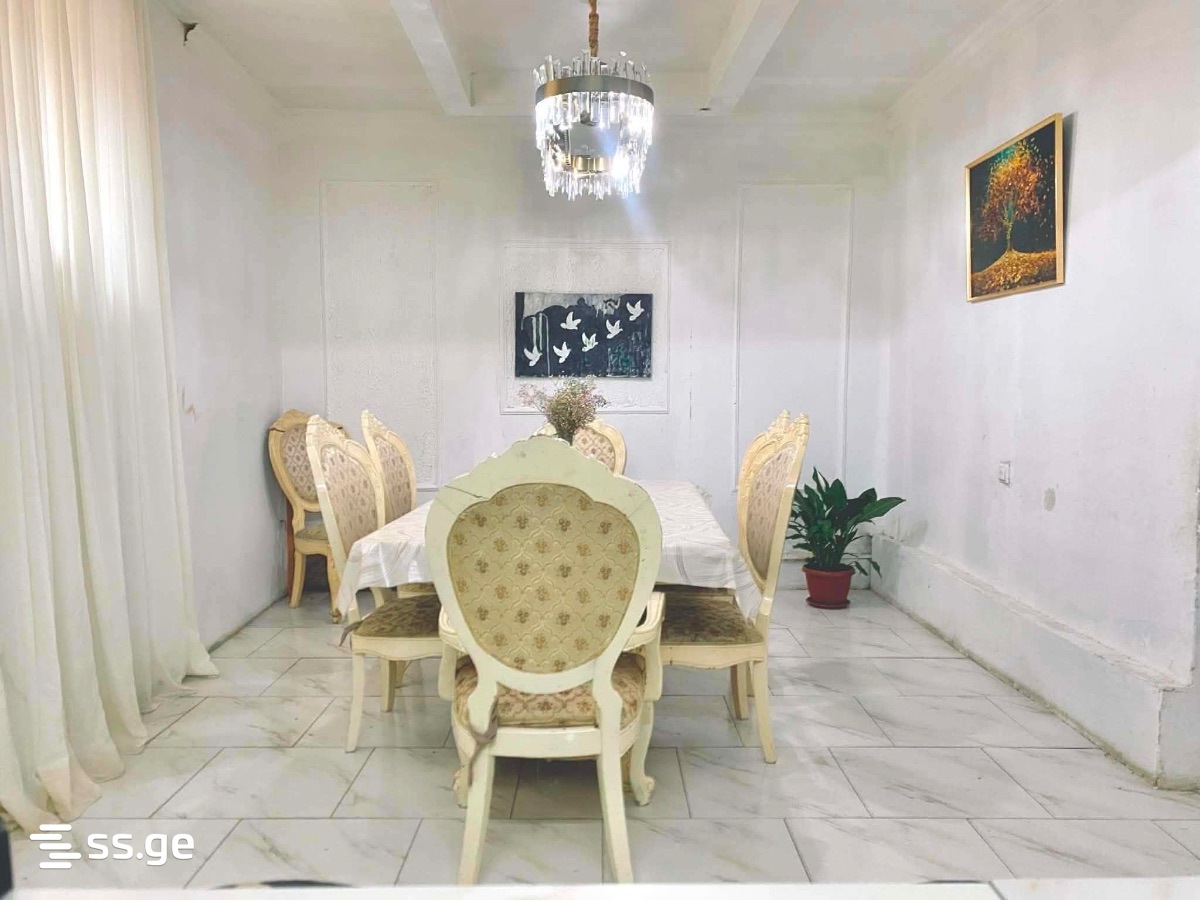 3 Room Private House For Sale view 8