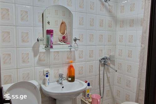4 Room Flat For Rent. Didube view 9