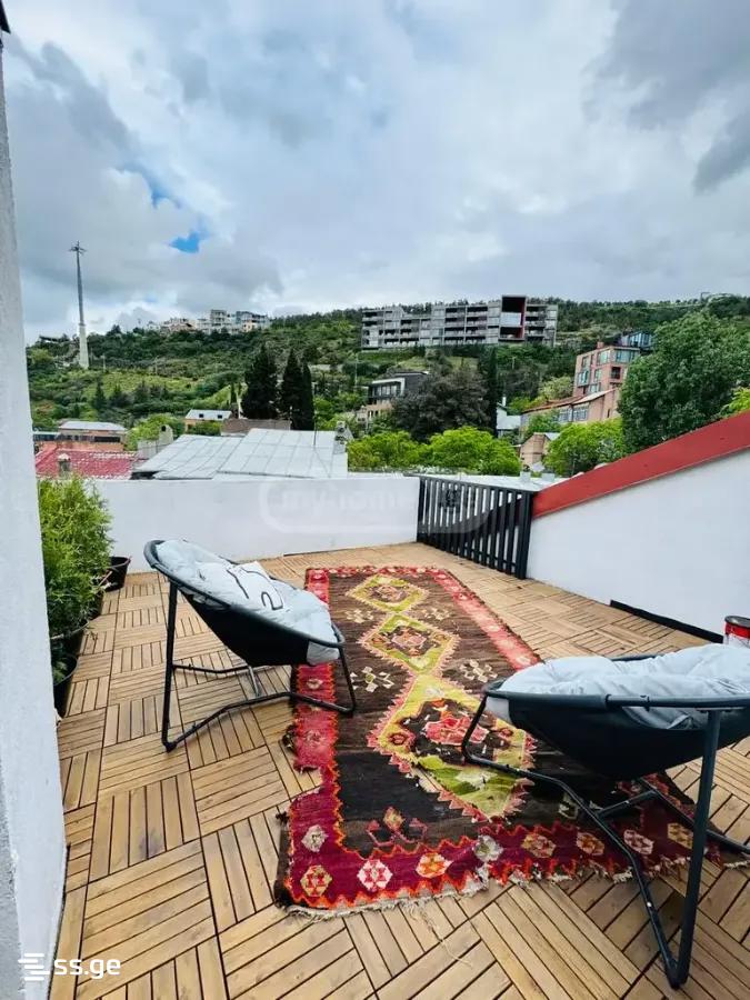 3 Room Private House For Rent. Sololaki view 12