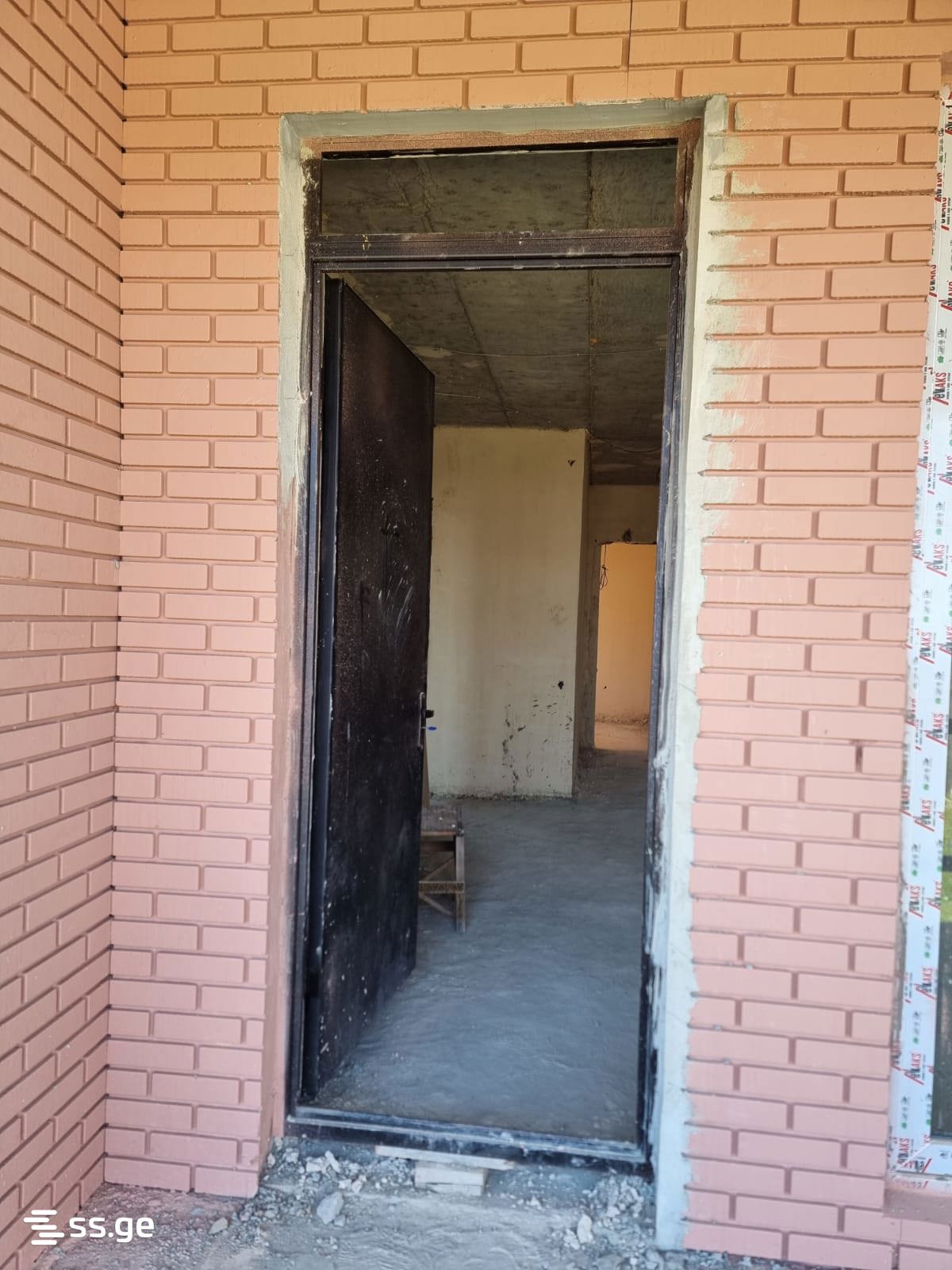 4 Room Private House For Sale view 6