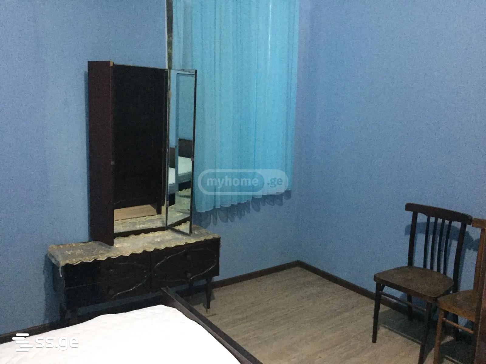 1 Room Private House For Rent. Makhindjauri view 6