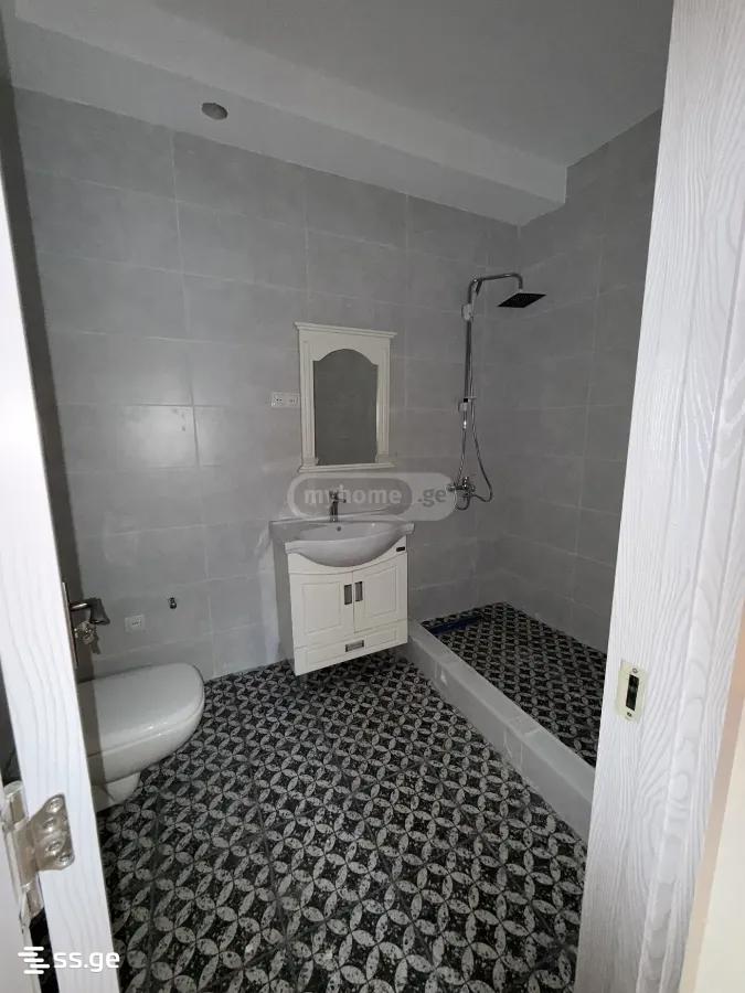 10 Room Private House For Sale view 4