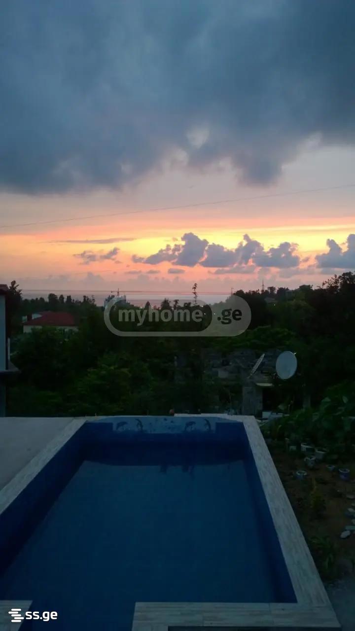 1 Room Private House For Rent. Makhindjauri view 8