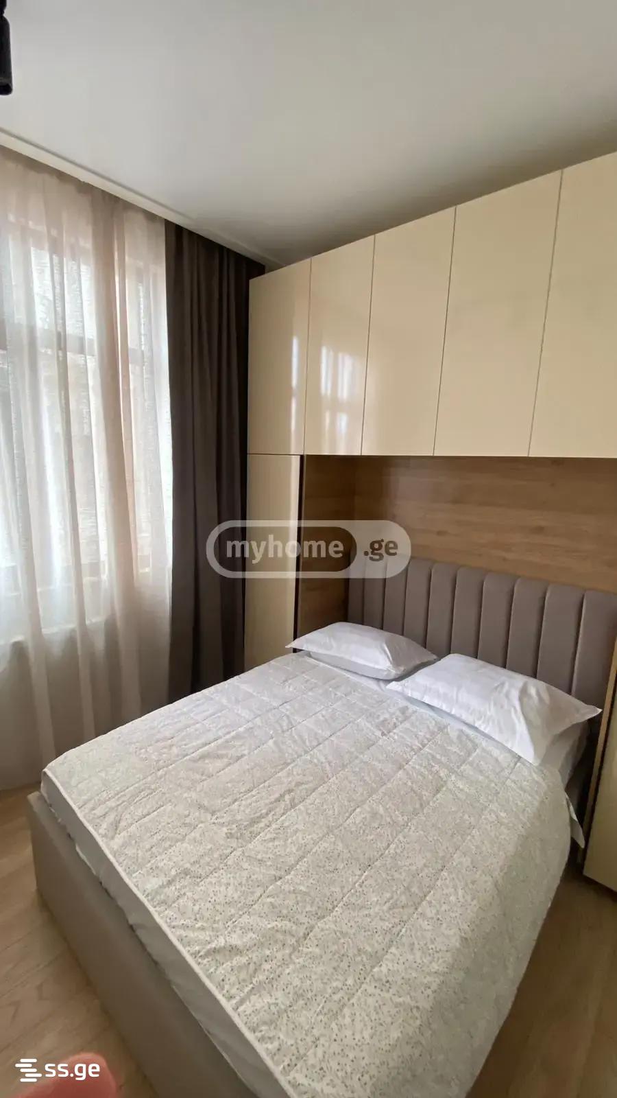 2 Room Flat Daily Rent. Batumi view 3