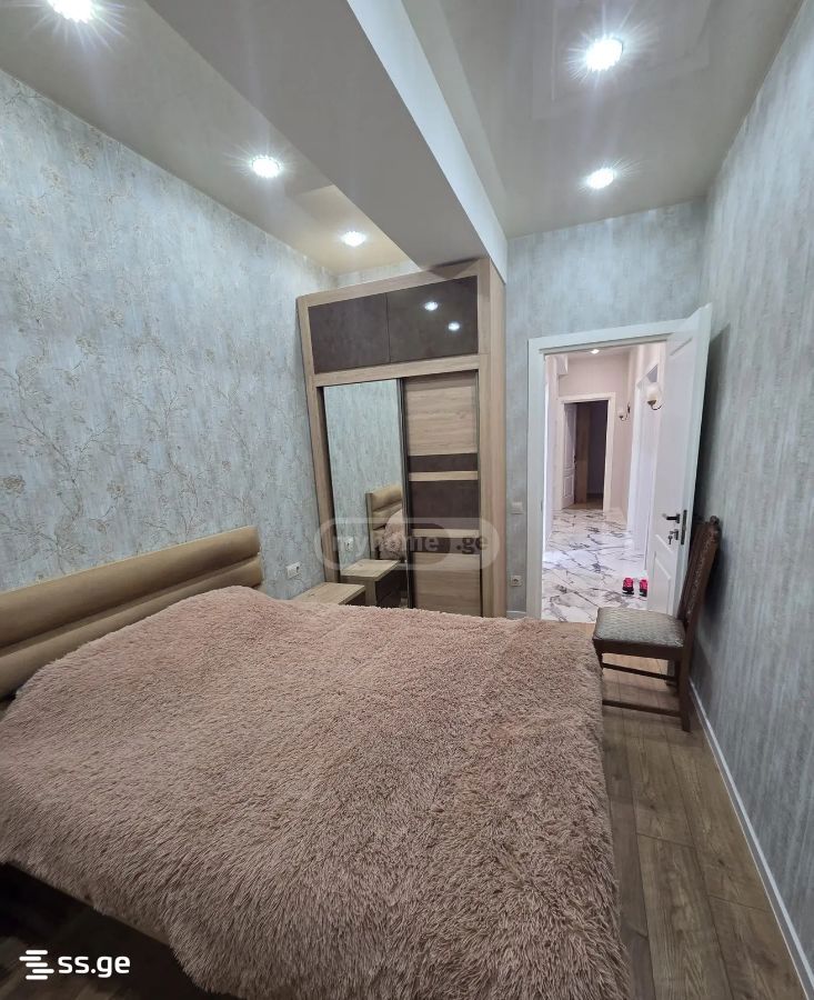 4 Room Flat For Rent. Mukhiani view 3