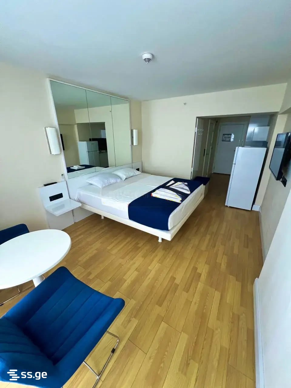 1 Room Flat Daily Rent. Batumi view 4