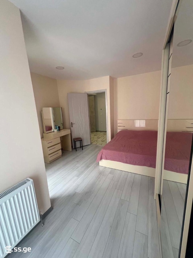 3 room Flat For Sale. Isani - Widok 3