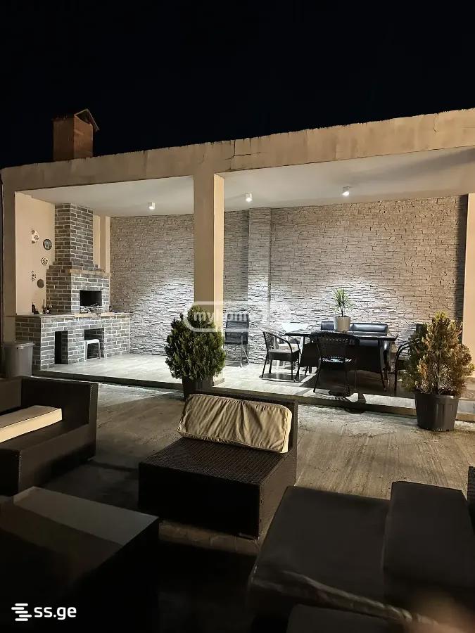 10 Room Private House Daily Rent. Batumi view 4