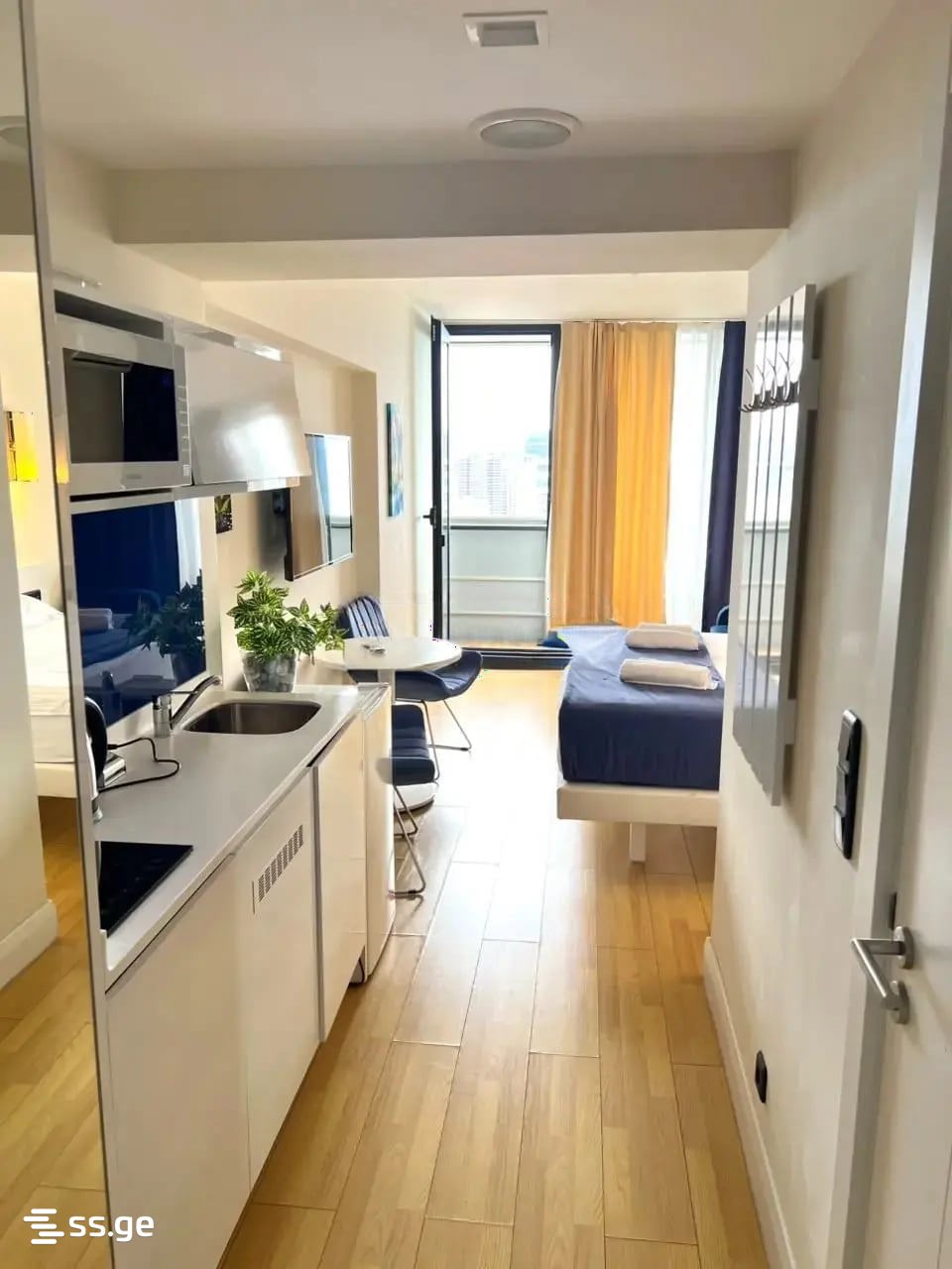 1 Room Flat Daily Rent. Batumi view 2